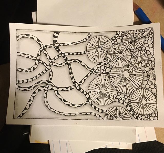 JulianaJMills's tweet photo. ICAD 2018-50.  #artjournaling #art #cute #whimsicalart #mixedmedia #faces #bumblestripart #love #beautiful #girl #whimsical  #whimsy #whimsygirls #drawing #zentangle #zendoodles #doodling #sketching  #29faces #bumblestrip #whimsy #29faces #draw #whimsica… https://t.co/ud24M8nIKa https://t.co/HXaxqVzNYN