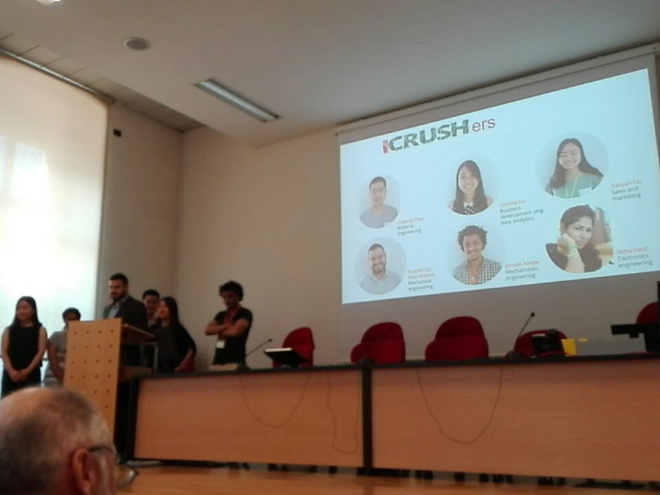 UniTrento_DII's tweet photo. Demo Day first pitch, good luck all you guys! #TOPSTARS2018 @HIT_trentino @EITRawMaterials https://t.co/khkAACXsSg