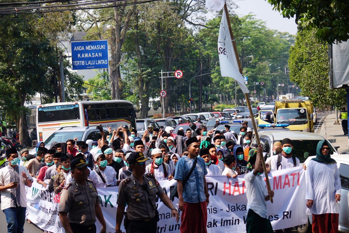Icha68009124's tweet photo. #CakIminWapresHargaMati
#LongmarchSantriCiamisJakarta
#JOIN2019
#JokowiCakImin 
#JOINSUMUT 
@jokowi 
@cakimiNOW 
@Kadir_Karding
@Jazilul_Fawaid
@Ance_PKB
@Jansen_Harahap 
@manika_ARB 
@arwani_aswaja https://t.co/gDnvtchWuK