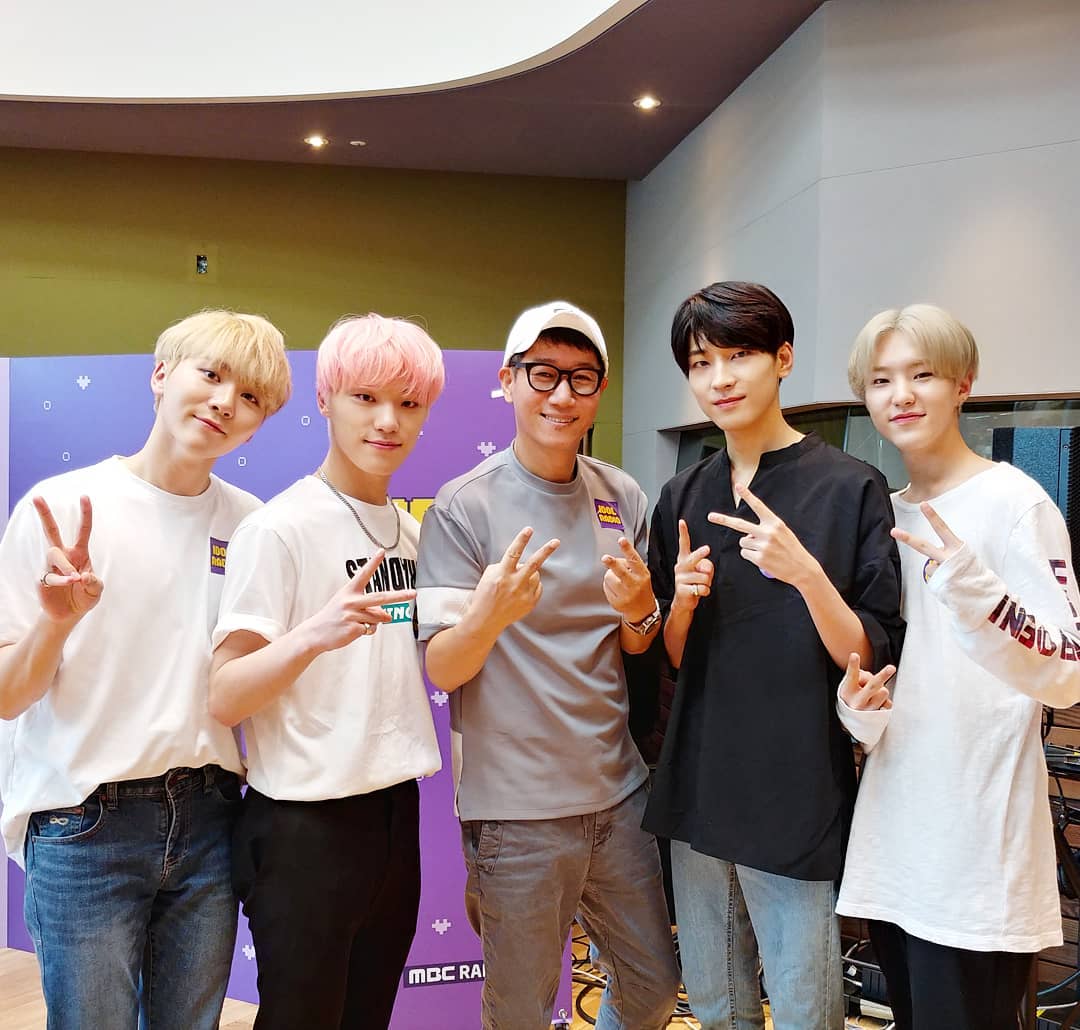 soonwooph's tweet photo. [2pdate] 세븐틴 이렇게 멋져서 어쩌나 어쩌나🎶 토크지분 빵빵했던만큼 한시간 빵빵 터뜨리고 갔죠 좋은 건 두번 들어요 다시 듣기 고고!! #두시의데이트 #지석진 #세븐틴 #승관 #호시 #디노 #원우 https://t.co/5DmMXDncFB