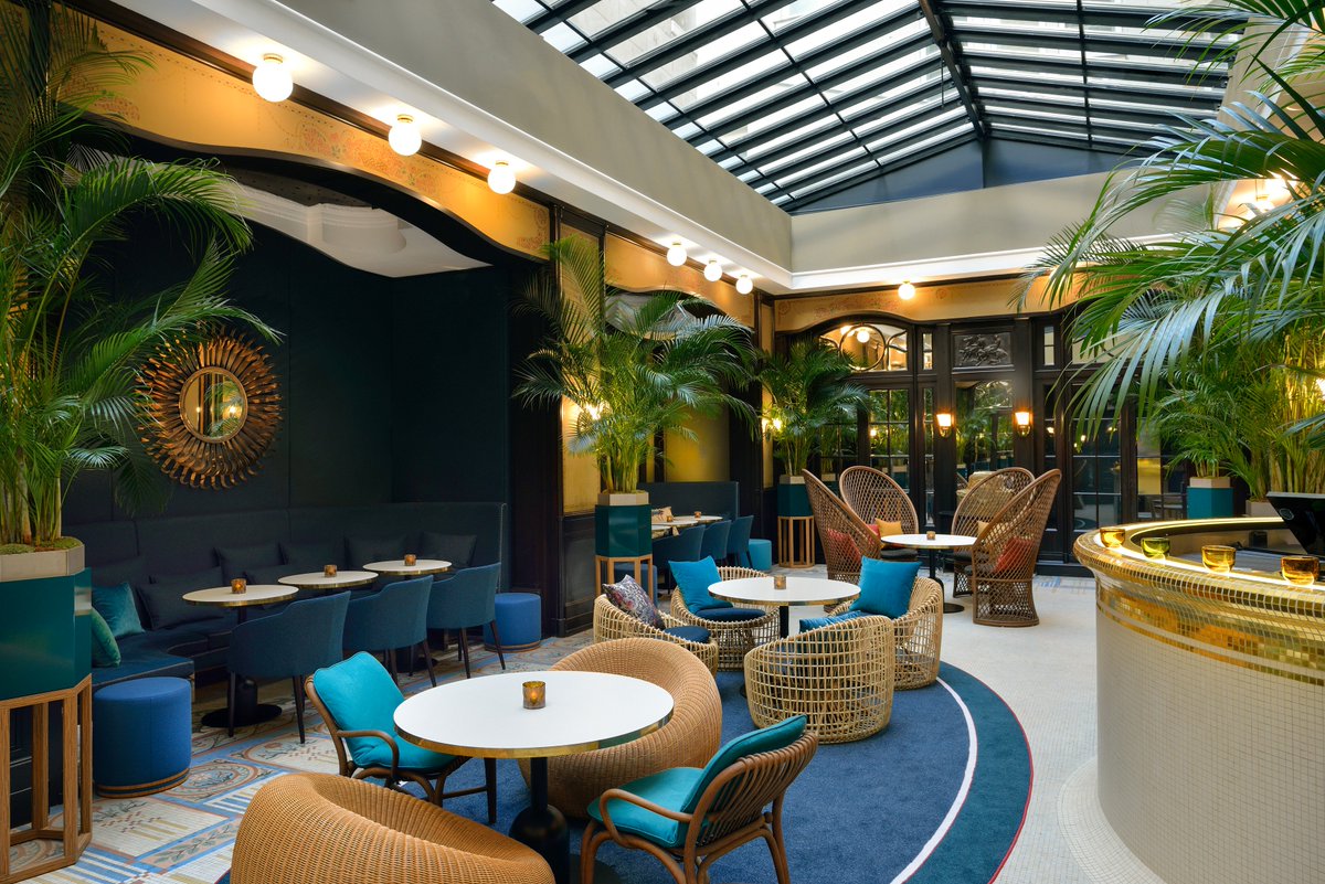 ParisCVB's tweet photo. Looking for a #venue in #Paris for an #afterwork #event with colleagues or friends? Choose from our selection of hip and original places for private hire! > https://t.co/thqMLL5AEB #niepceparis #cocktails #polpo #alcazar #le153 https://t.co/sB0GcSjK5z
