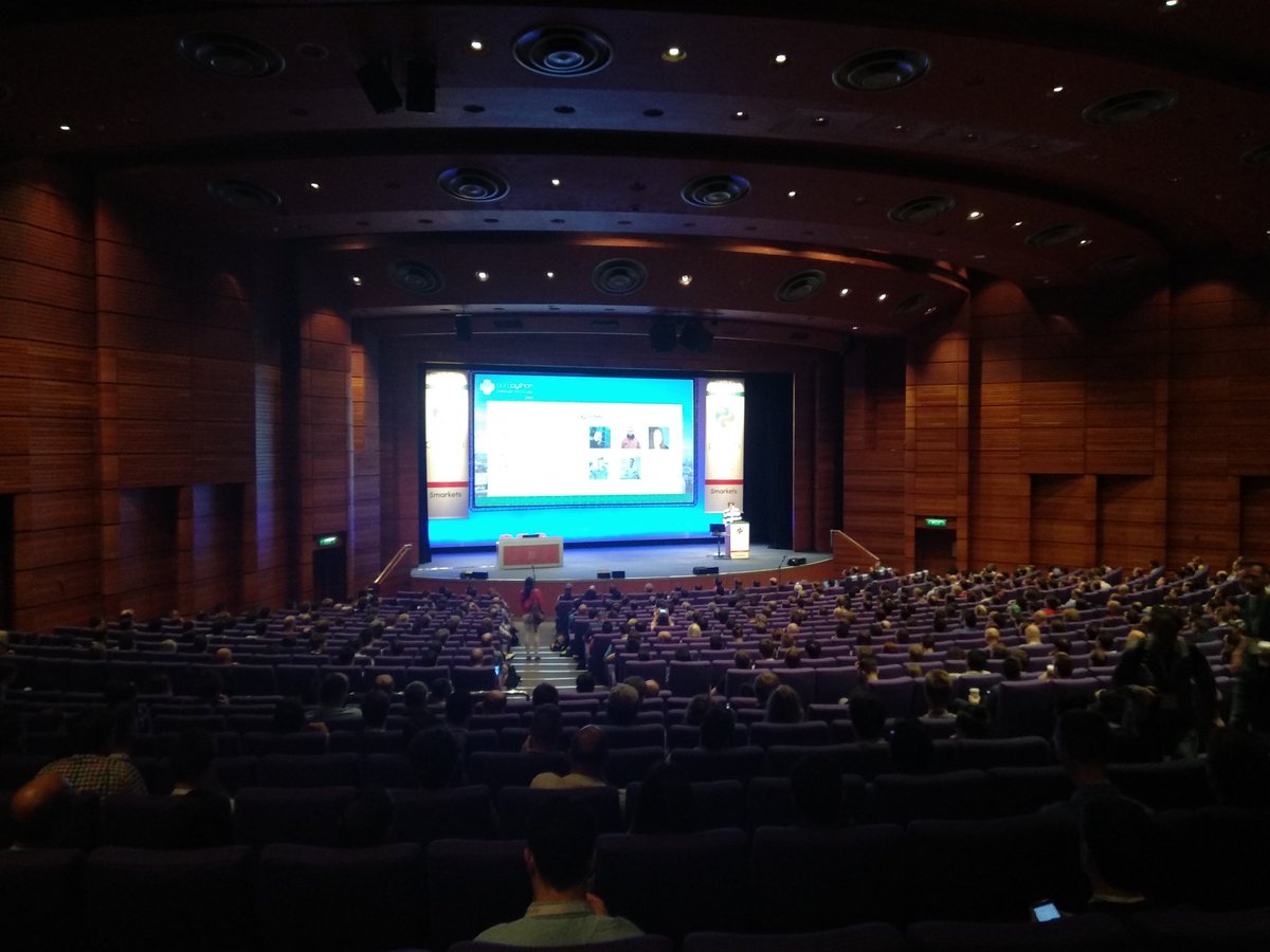 janskrle's tweet image. So it finally starts! #EuroPython2018