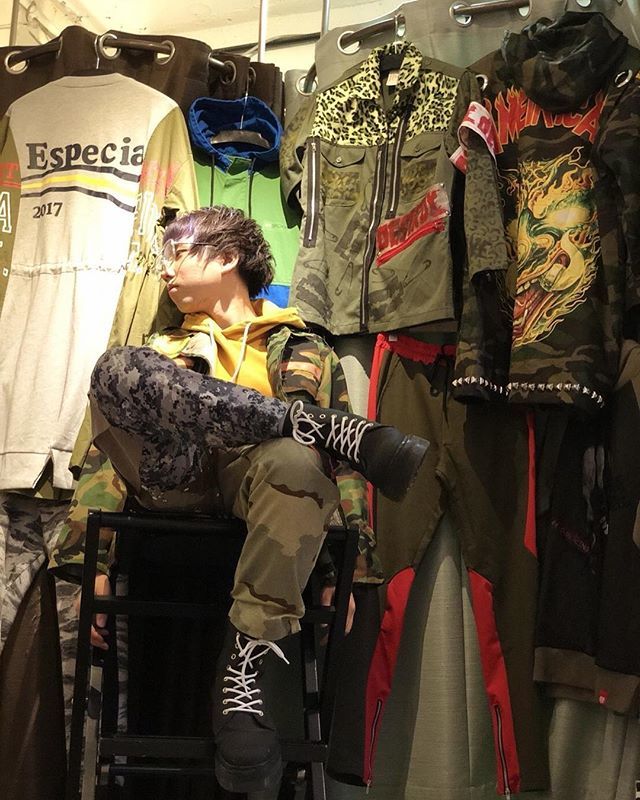 codonademoda's tweet photo. .
🥁CODONA DE COORDINATE🥁
.
.
#codonademoda #codona
#コドナデモーダ #selectshop #2018sm #newarrival
#newitem #summer #sinpsons #summeritem #urahara #meijijingumae #harajuku #tokyo #instafashion
#coordinate https://t.co/ZlDPM6AL9Q