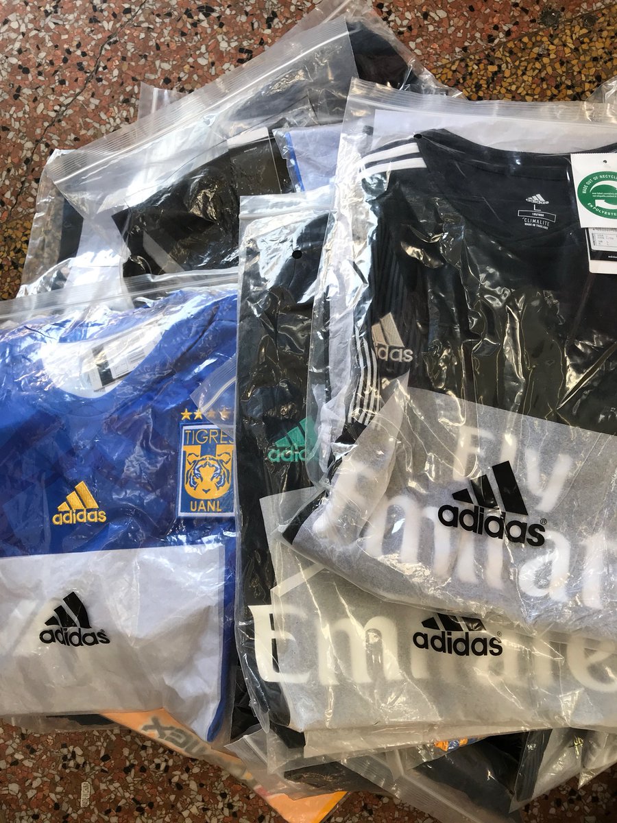 LAPDMarcReina's tweet photo. Busted! Another major takedown in the @ShopSanteeAlley Over $200,000 worth of counterfeit @adidas clothing seized. Great work by our @LAPDCentralArea Vice Detectives! #DSVD https://t.co/Pb3IsTB0RY