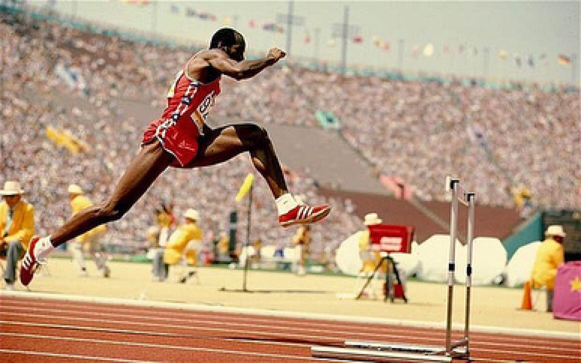 MaroonTigers's tweet photo. Olympian Edwin C. Moses on
July 23rd, 24th and 25th in 1984 at the fantabulous L.A. Memorial Coliseum at the 1984 LA Olympic Games. 

Edwin Moses ‘78 
400 meter hurdles
Prelim, semi, final.....

#OurHOUSE #MorehouseTrack #Olympian #WePlayHard https://t.co/gXQdvSi6p5