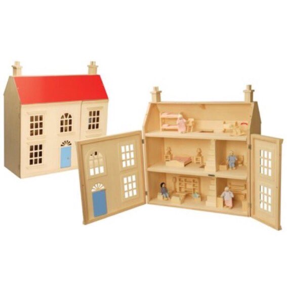E_Colman211's tweet photo. #GrowingUpBritish 
Removing the roof and playing with these all day long https://t.co/0C9l3uyf8T