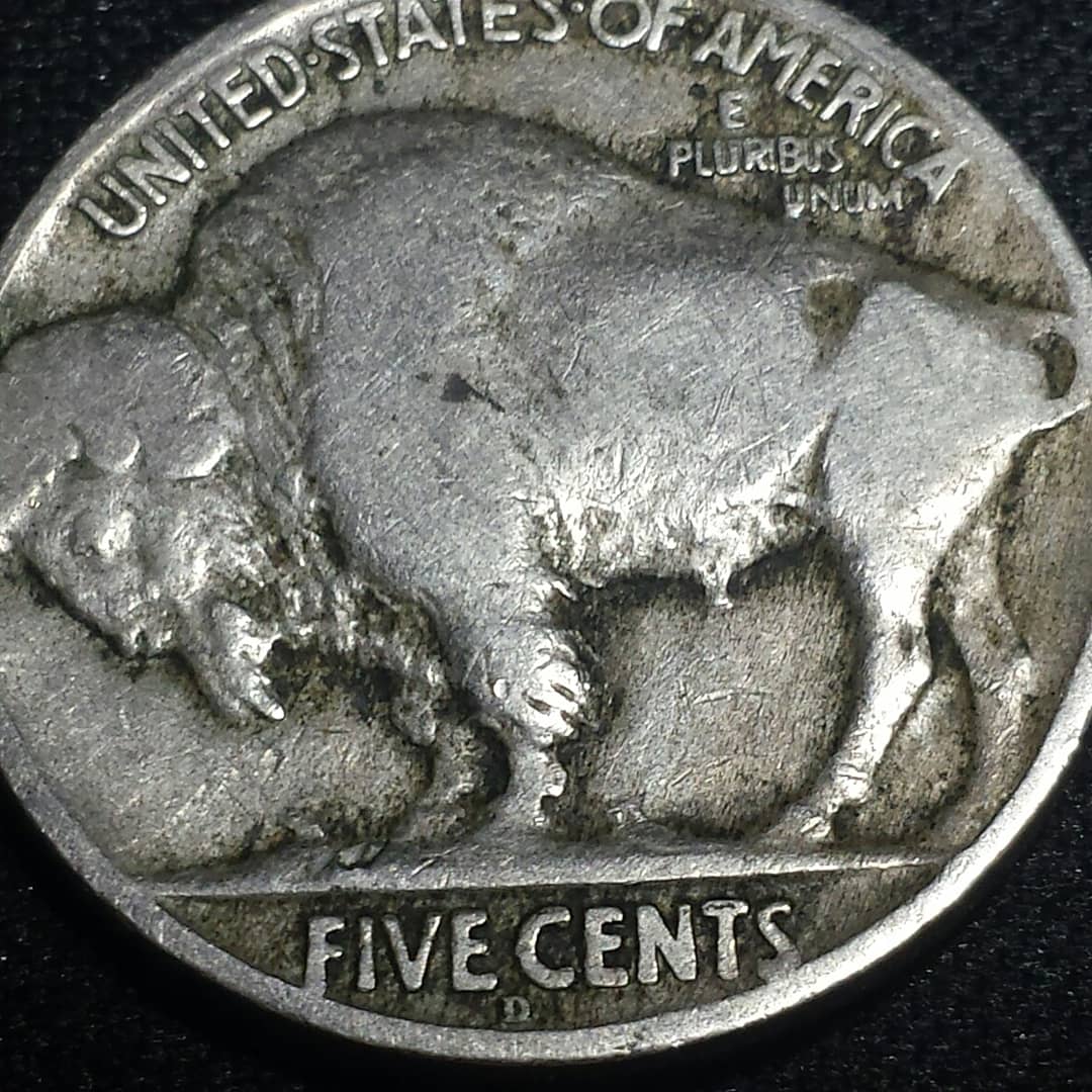 chadwicksirnio's tweet photo. I'm still shaking from this one! So glad we decided to go through a box of #nickels tonight after the #Cents! 4.5 mill mintage! #coinrollhunting #Familyfun #Buffalonickel #bestfindever #Coinsforamateurs #coins #numismatics https://t.co/NSoOE1mcqP