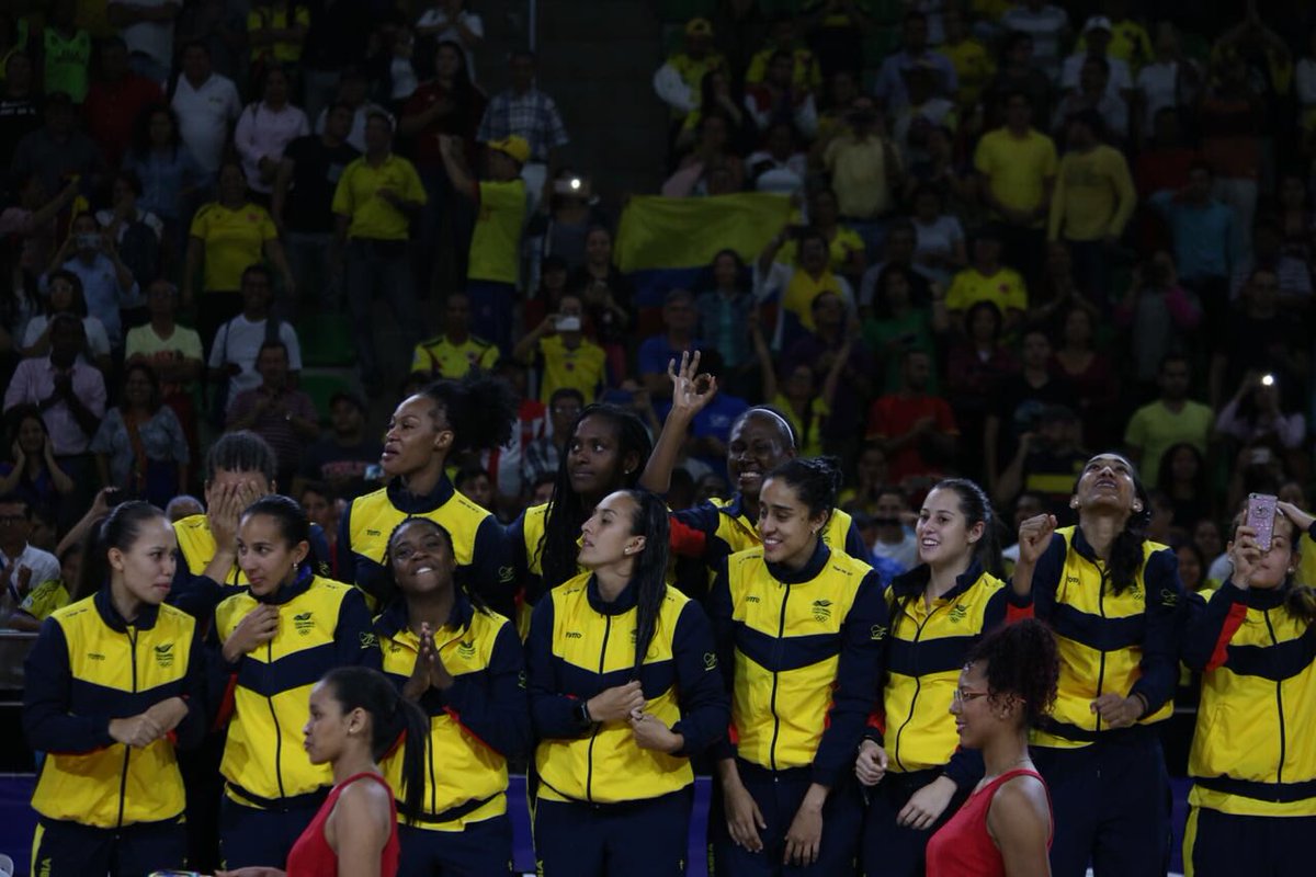 Felicitamos a la Selección Colombia 🇨🇴 de Baloncesto quienes ganaron el Oro Centroamericano en #Barranquilla2018, la plata fue para Cuba 🇨🇺 y el bronce para Puerto Rico 🇵🇷.  👏🏻👏🏻👏🏻