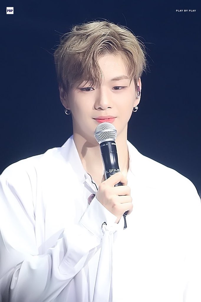dani_bbang's tweet photo. 이 날,,, 진짜 넘 완벽하게 내 취향,,하앙ㅠ https://t.co/eXbhUaHvsX