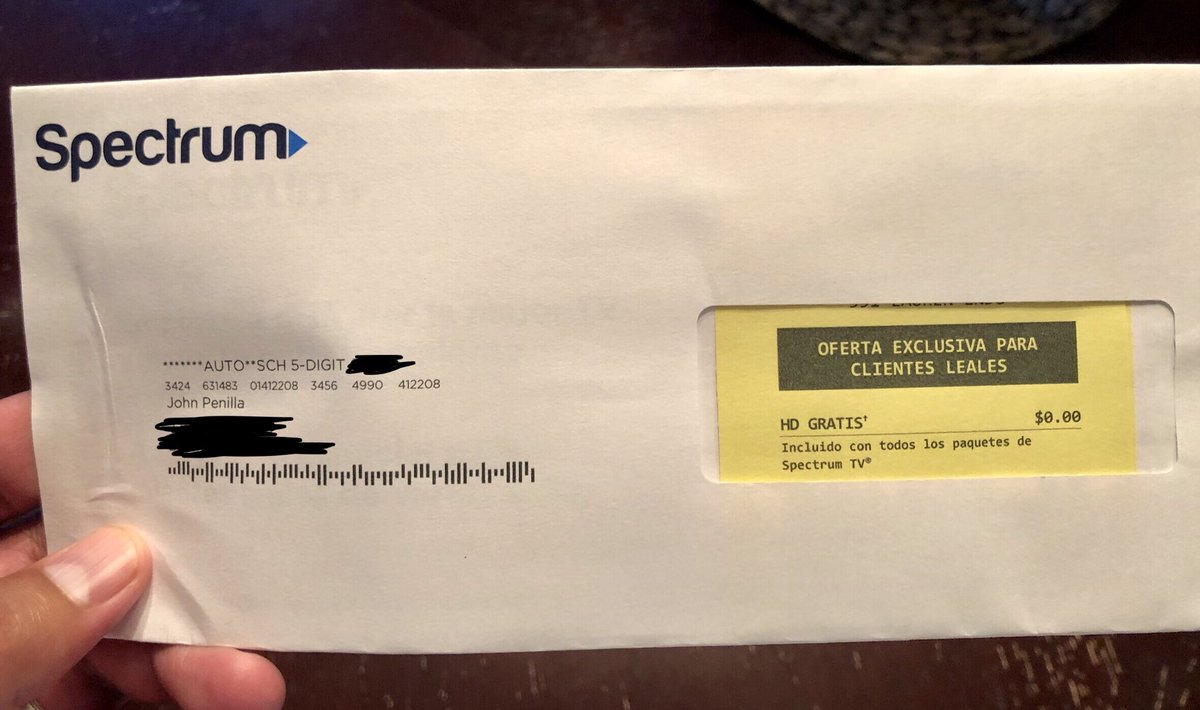 johnp_sluh's tweet photo. Got my monthly @GetSpectrum mail en Español. Can’t tell if switching includes a free translator since, you know, I don’t speak the language. #bigdatafail https://t.co/Z3ZlA5norf