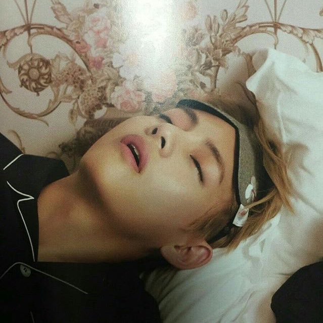 ICookiiee's tweet photo. Sleeping beauty, wake up little princess 🌸 https://t.co/kxfXL2qXfq