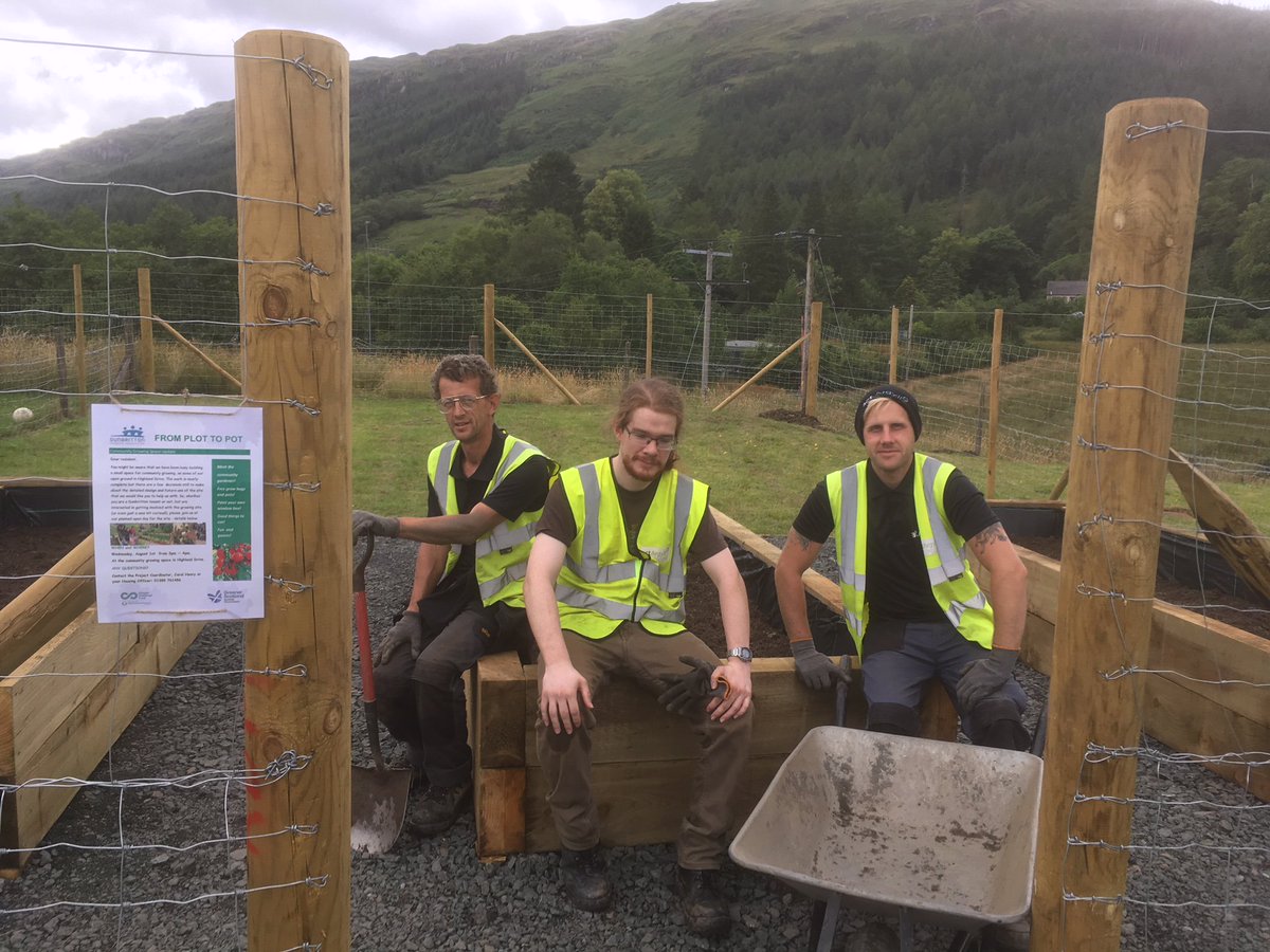 ACTinArgyll's tweet image. Our ACT Argyll team have been busy bees again - this time in #Lochgoilhead #Community #Gardens. 

#argyll #myargyll #actnowenjoyforever #argyllandbute