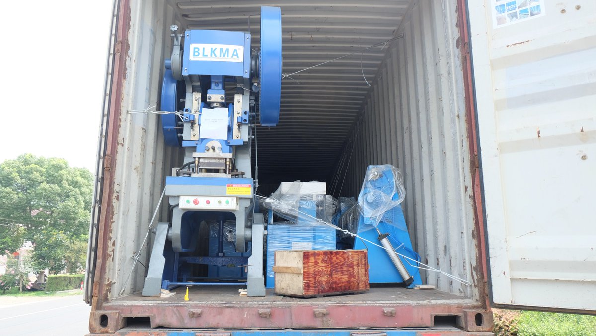 BLKMA_Machinery's tweet photo. BLKMA Company duct making machines sent to Italy
Email: info@blkma.com
Whatsapp: +86-15655568800
website:https://t.co/F132ocTiZ6
#воздуховодов
#ductwork
#ducting
#BLKMA
#DuctMachine
#HVAC https://t.co/egB4s2uwZQ