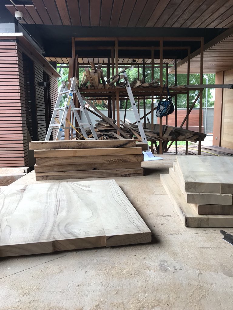 mobius_arch's tweet photo. Day 2 ✅... involved planing of the boards, sanding the surface, outline marking and preliminary cutting of the joints...
#MobiusCube 
#MenAtWork https://t.co/k4PfaWdta0