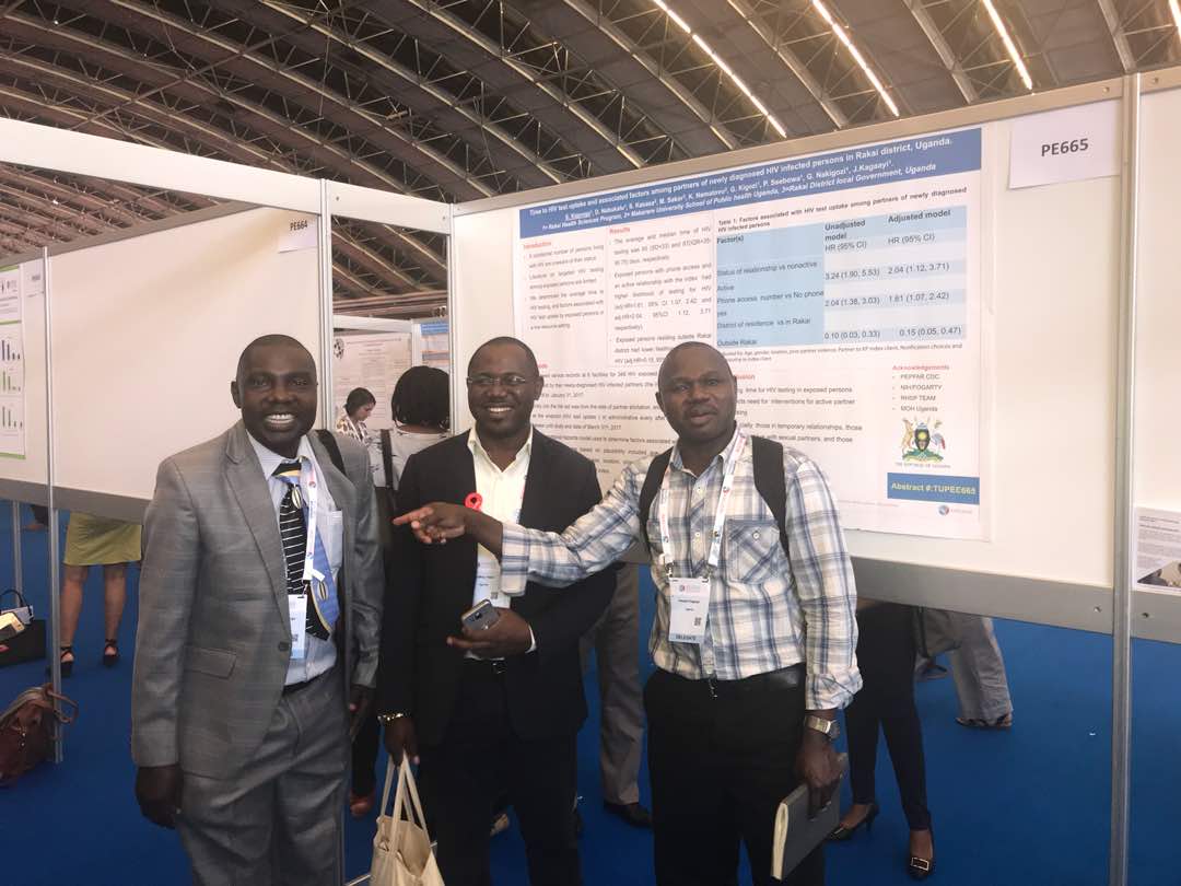 Rakai Health Sciences Program (RHSP) (@_rhsp) on Twitter photo <a href="/_RHSP/">Rakai Health Sciences Program (RHSP)</a> ED <a href="/Josephkagaayi/">Joseph Kagaayi</a> having a light moment with Stephen Kigongo before he presented his Poster on behalf of <a href="/_RHSP/">Rakai Health Sciences Program (RHSP)</a>. #AIDS2018 <a href="/KateGrabowski/">Kate Grabowski</a> <a href="/IsmailMbabali/">○△□X</a> <a href="/DBbaale/">Denis Bbaale</a> <a href="/_RHSP/">Rakai Health Sciences Program (RHSP)</a> ED <a href="/Josephkagaayi/">Joseph Kagaayi</a> having a light moment with Stephen Kigongo before he presented his Poster on behalf of <a href="/_RHSP/">Rakai Health Sciences Program (RHSP)</a>. #AIDS2018 <a href="/KateGrabowski/">Kate Grabowski</a> <a href="/IsmailMbabali/">○△□X</a> <a href="/DBbaale/">Denis Bbaale</a>
