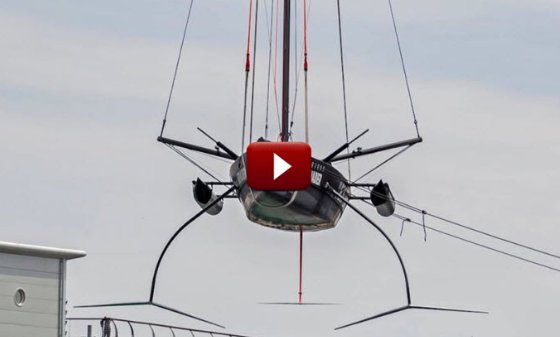 Amazing! 28-foot testboat is foiling with new 36th's America Cup style foils for monohulls.
 
facebook.com/sailingscuttle…