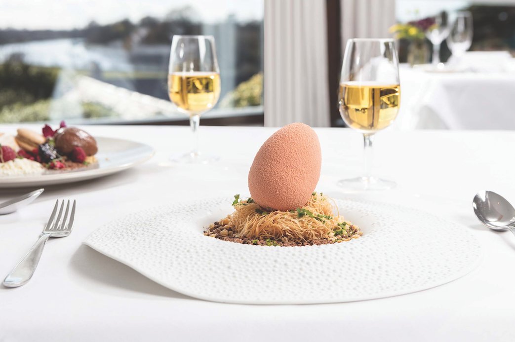 hotelfbmag's tweet photo. A room with a view:  New chef Jean-Didier Gouges brings modern method to the traditional dining @ThePetersham in #Richmond @Jd37540893 @RedKitePR #hotels #hospitality https://t.co/zdaqQOT3tW https://t.co/TkVFAXKxgz