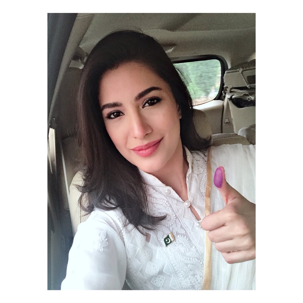 MehwishHayat's tweet photo. “ask not what your country can do for you—ask what you can do for your country."
2day we hold our destiny in our hands. To vote is a privilege so plz exercise ur right to do so.We have a voice,let's use it or we will have no right to complain.2gether let's build a brighter future https://t.co/VJNycU24wx