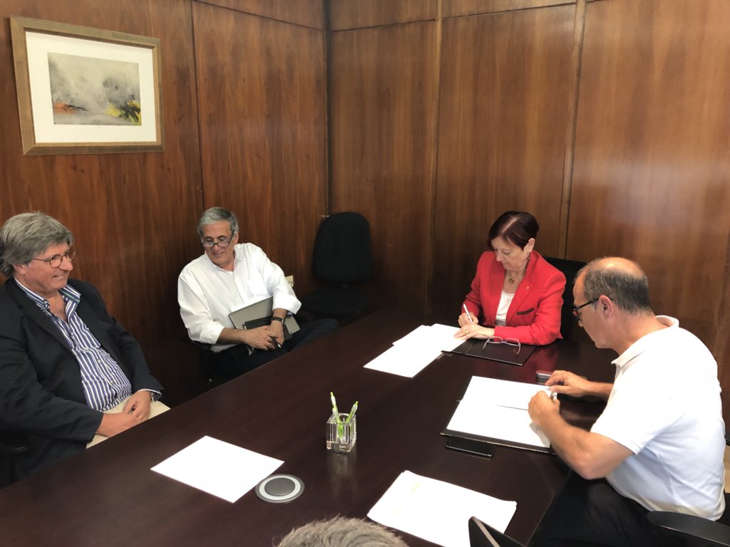 Avui es signa el conveni per a crear la Unitat Mixta de Neurociència Traslacional: la rectora de la <a href="/UABBarcelona/">Universitat Autònoma de Barcelona</a>  Margarita Arboix i el director general <a href="/parctauli/">Consorci Corporació Sanitària Parc Taulí</a> Joan Martí; impulsat  pel grup neurociències @CIBER_SAM de <a href="/parctauli/">Consorci Corporació Sanitària Parc Taulí</a> i <a href="/INC_UAB/">Institut de Neurociències UAB</a>; <a href="/CORESalutMental/">CORE Salut Mental UAB</a>