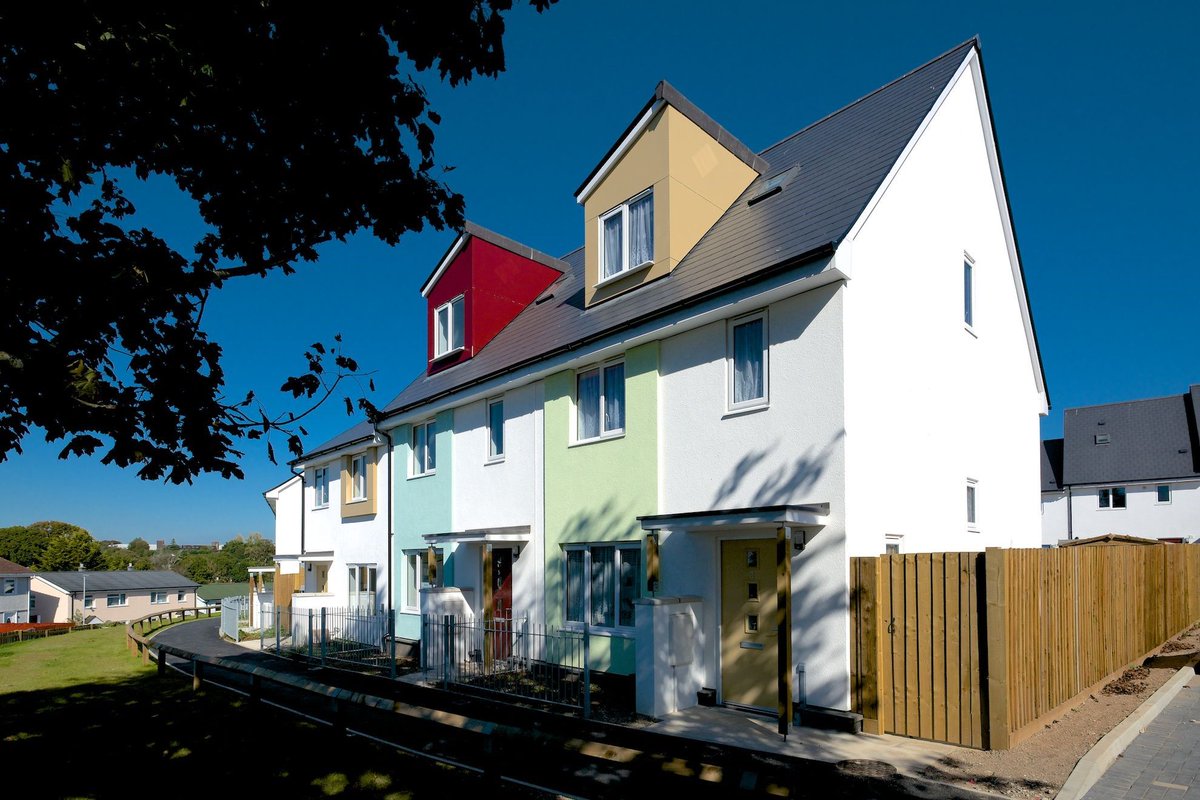 Benx_Ltd's tweet image. External wall #insulation &amp;amp; rainscreen cladding is the future of #energyefficiency &amp;amp; beautifully designed homes. Here are some examples of stunning homes built using SPSenvirowall&apos;s #BOPAS assured #RendaClad system. #construction #WednesdayWisdom #architecture #housing