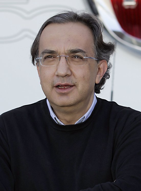 "La scomparsa di #SergioMarchionne è una grave perdita, siamo vicini alla sua famiglia. Lo ringraziamo per l'impegno con cui ha guidato <a href="/fcagroup/">fcagroup</a> e per aver scelto #Venezia quale luogo di importanti eventi #Ferrari e #AlfaRomeo", così il Presidente <a href="/VMarinese/">vincenzo marinese</a>