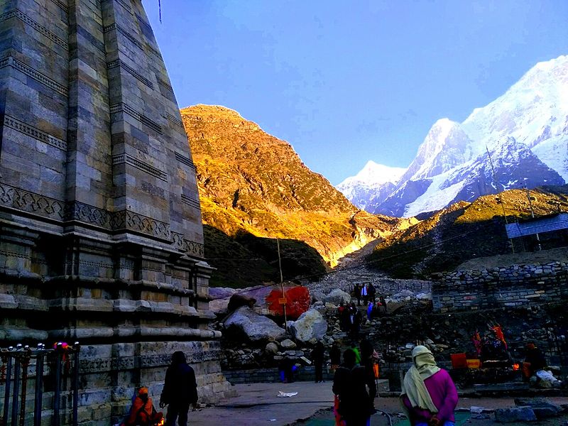 AstrologyTravel's tweet photo. Kedarnath Jyotirlinga Shiva Temple has both astrogeographical coordinates in Cancer the most important astrological resonator of Lord Shiva
#India #apirituality #shiva #astrology #magicalplaces #temples
https://t.co/DEsQ6HH6Kd
picture 2: Sutharsan Shekhar,ccbysa4.0 https://t.co/kB17pdE92N