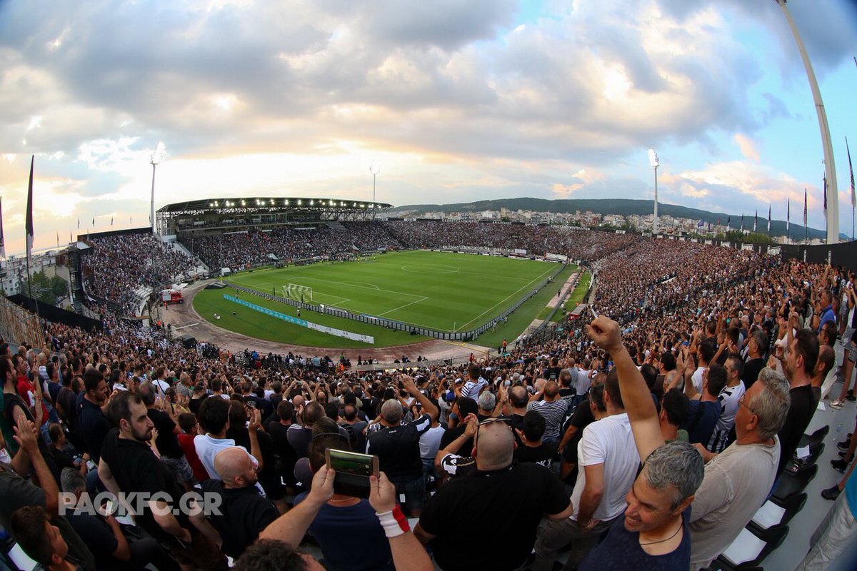 OEKaddouri's tweet photo. Great victory for great fans, in a difficult period for Greece. Now we have to stay focus on the second game, and our thoughts are going to the families in Athens. 🇬🇷⚽️
#PrayForGreece #PlayForGreece #PAOKFCB #UCL https://t.co/J1PUZ20aAh