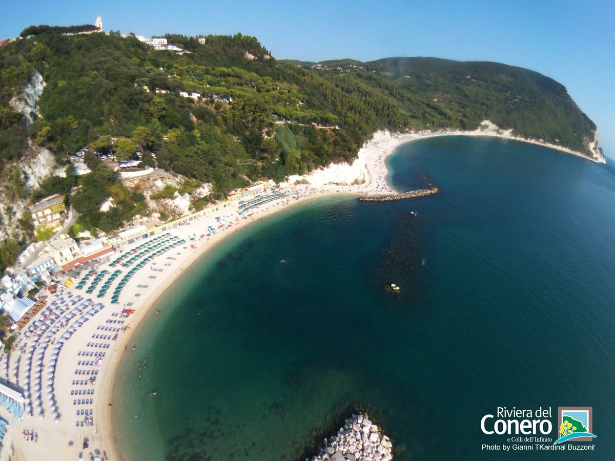 #spiaggiaUrbani, #SanMichele #SassiNeri
#Sirolo La Perla dell'Adriatico
foto@Gianni TKardinal Buzzoni
#rivieradelconero #alcentronelcuore
