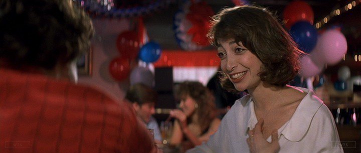 Born on this day, Illeana Douglas turns 53. Happy Birthday! What movie is it? 5 min to answer! 