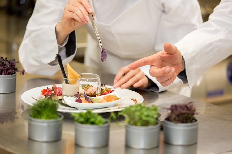 EOStweets's tweet image. The five best culinary schools in Paris - For aspiring domestic #chefs there are few better places to hone your skills and expand your cooking know-how than the world’s culinary capital, #Paris. bit.ly/2OeQ0kU