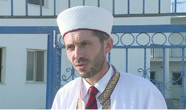 27al_twitt's tweet photo. Tragjedia në Greqi, Myftiu i Tiranës: Fatkeqësitë s’njohin fe https://t.co/dkMtkfEYHu https://t.co/Ey2yF6NKy2
