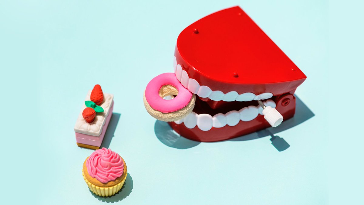 ¿Sabes que en verano nuestro cuerpo segrega menos #saliva? Averigua por qué y lo que puedes hacer para compensar este hecho, te lo contamos HOY ➡️ bit.ly/2LkHanY