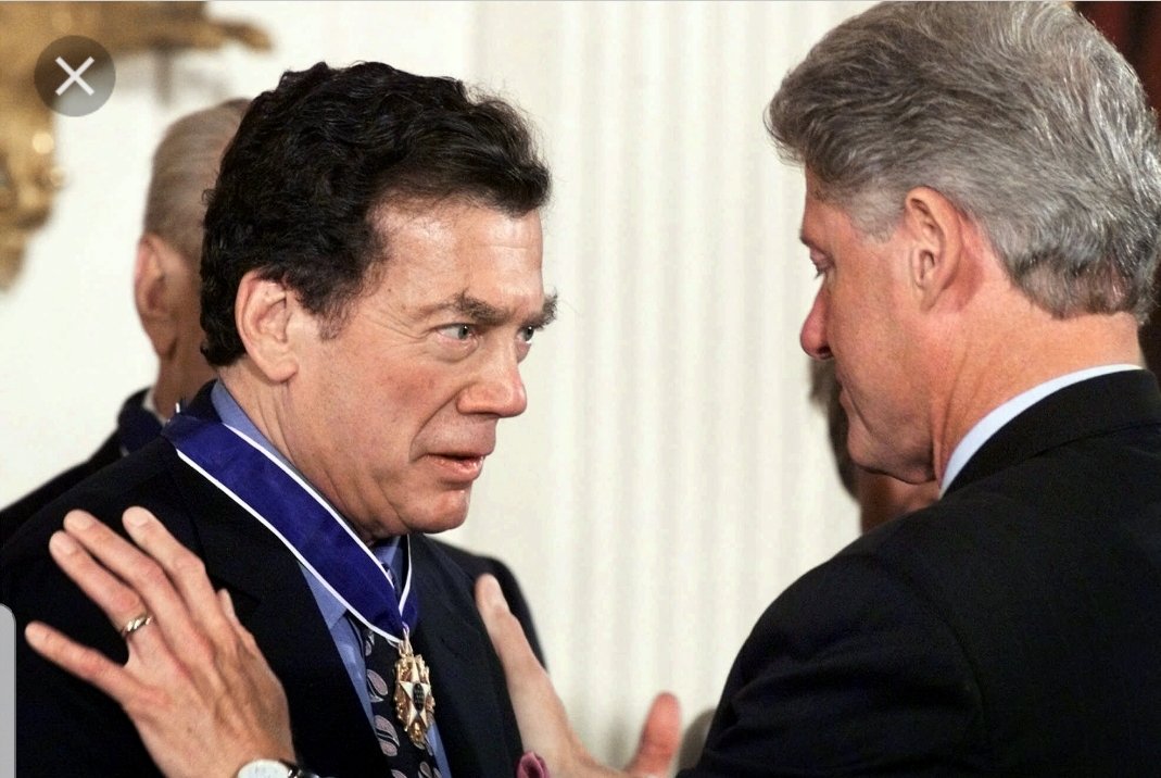 (4) In 1999 Bill Clinton gave Edgar Bronfman the Presidential Medal of Freedom, the highest civilian award.