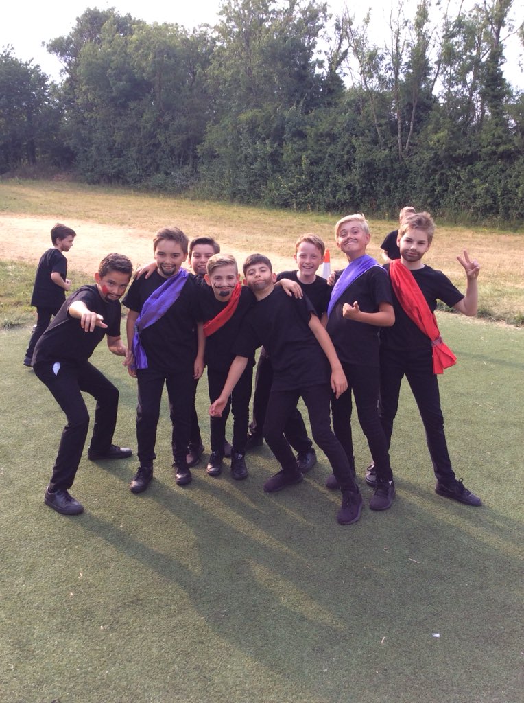 GEPSClass6's tweet image. Just a few pics from before our Shakespeare performance. #thetempest