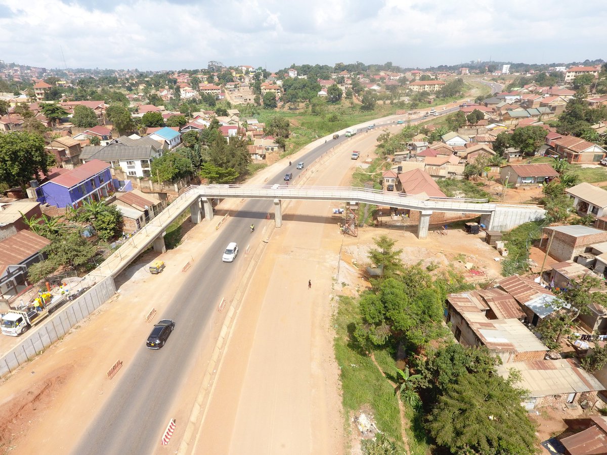 UNRA_UG's tweet photo. Completed Footbridges on the Kampala Northern Bypass at Kyebando and Kisaasi Roundabouts. #UNRAat10 #UNRAWorks https://t.co/VdBSHMZJkc