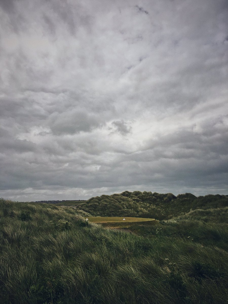goodsundayz's tweet photo. Last week I did a post about the sleeper in @Crudenbaygolf and added value for us as visitors.
I also think the #teeboxes in @inverallochygc are especially cool. Hand-painted with #ship #paint you can feel exactly the #passion of the members for this great #links #course. https://t.co/R9ngEvBHVo