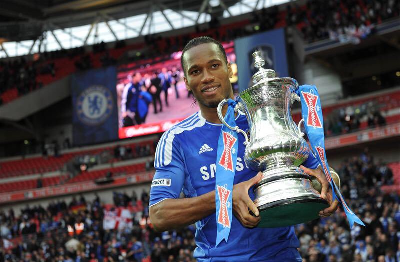 MalluSports's tweet photo. #OnThisDay in 2014, @ChelseaFC re-signed striker @didierdrogba. 

He went on to pick up his fourth Premier League title and third League Cup. https://t.co/tlPQQUwZar