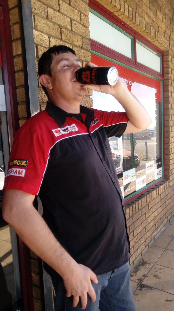 DRakwena's tweet photo. #MofayaSummer #MoFaya @djsbu @DJSbuBreakfast #mosupport https://t.co/b9bl5hzYyM