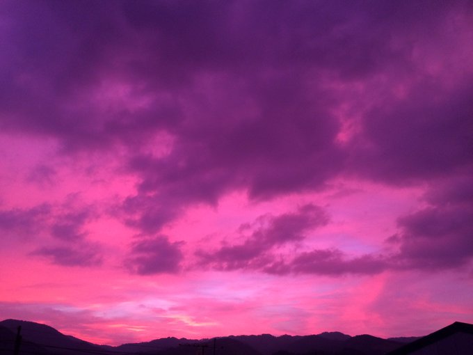 京都で紫色の夕焼け パープル色に染まった空で地元は一時騒然に 京都のお墨付き