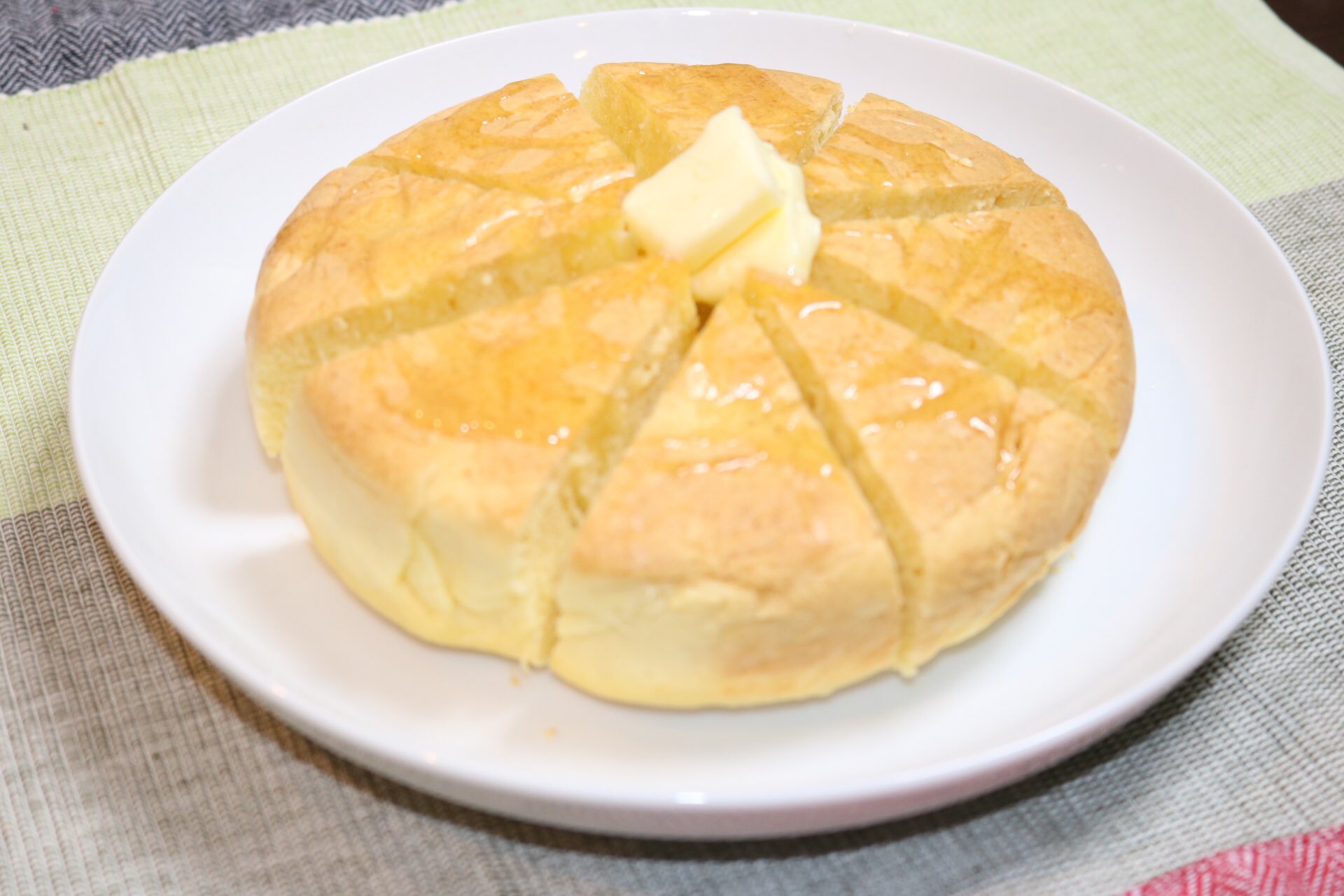 Sur Pot Com この鍋で蒸しパンケーキ焼いてみました ホットケーキミックスを使い中はしっとり系です W キャンプ アウトドア 圧力鍋 料理 おいしい ケーキ パンケーキ 新発売 Surpot 水と発熱材だけ Sur Pot Com この鍋で蒸しパンケーキ焼いてみました ホットケーキミックスを使い中はしっとり系です W キャンプ アウトドア 圧力鍋 料理 おいしい ケーキ パンケーキ 新発売 Surpot 水と発熱材だけ