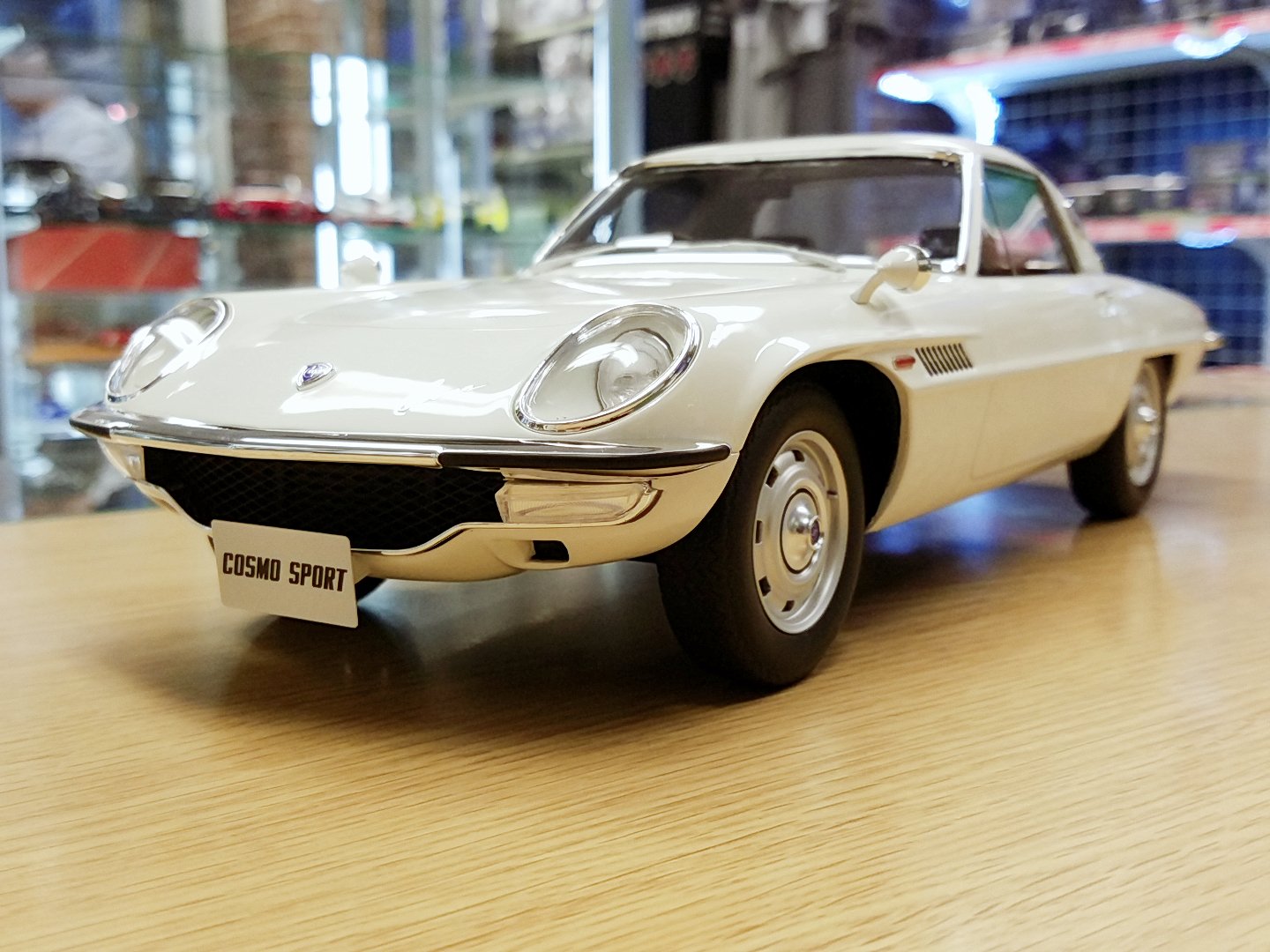 は自分にプチご褒美を ミニカー1/12 京商 サムライ Mazda Cosmo Sport