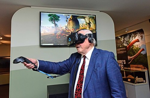 YorkshireMuseum's tweet image. Without tools we wouldn’t have Alan: our virtual reality dinosaur reincarnated from the oldest sauropod remains in the UK! 

You can serve Alan his supper at our #JurassicYork exhibition: yorkshiremuseum.org.uk/exhibition/yor… #MusTools