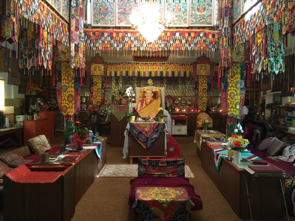 nicholasyu12's tweet photo. A Drive Through Rinpoche’s #NewJersey
https://t.co/IXtOByyzkD
#TsemRinpoche
#Buddhism
#TibetanBuddhism
#Mongolia
#life
#blog
#Blogposts
#interesting
#Howel
#Biography
#truestory
#memories
#ChildhoodMemories
#childhood
#family
#friends
#Inspiration
#positivethinking
@frozbyte https://t.co/p1hRmxYcvG
