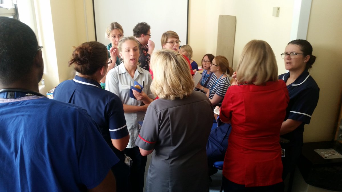 DalzielAnna's tweet image. Great divisional lunch with a good mix of colleagues - nice to see you team medicine @RCHTWeCare #goodforme @MatronBudds @ian_moyle