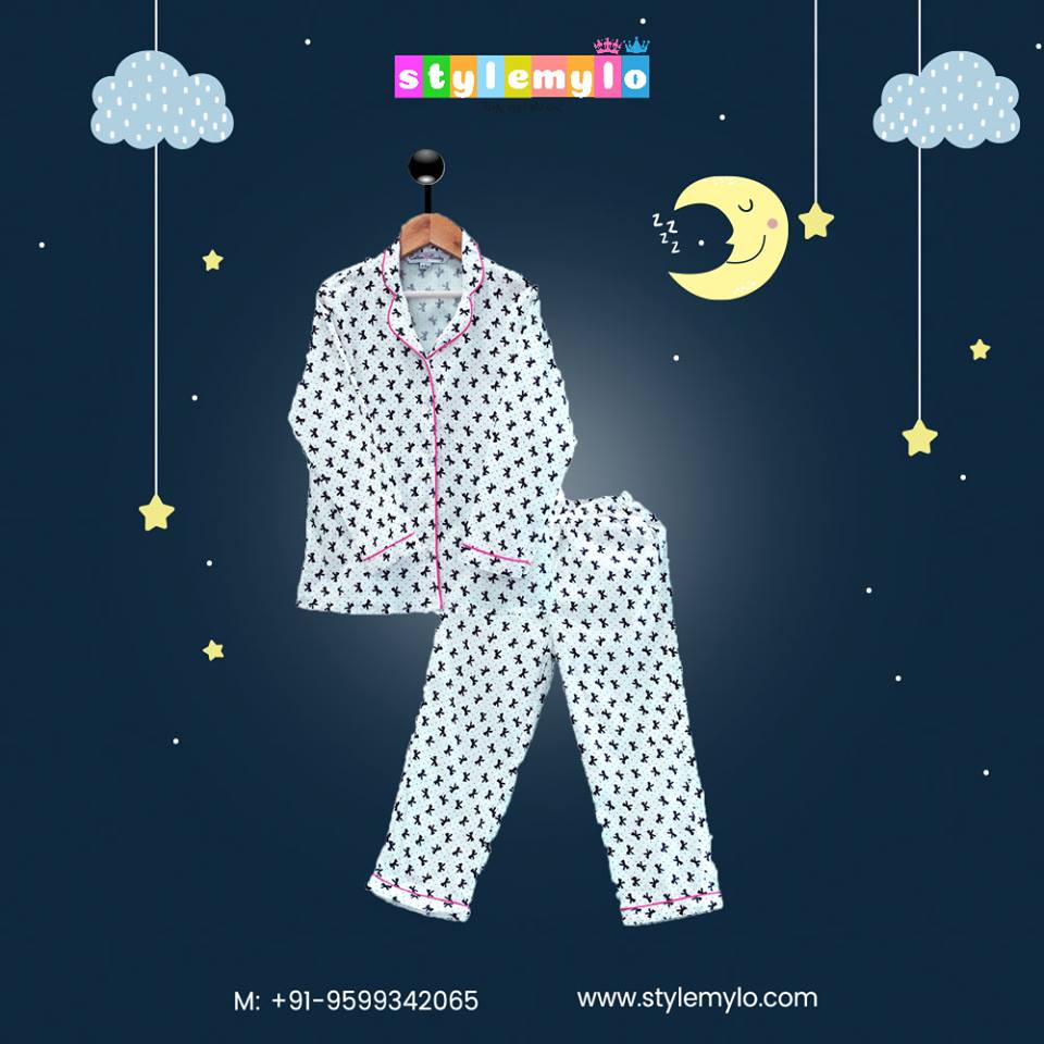 stylemylo's tweet photo. Perfect pick for your little ones for a comfy bedtime!
Shop now at For Lil boys : https://t.co/d4Puky5q31
For Lil girls : https://t.co/mzHDaMoQLK

#Stylemylo #onlineshoppingforkids #nightwear #nightvogue #cutenightsuits #comfy #stylish #softnightwearsforkids #nightsuitsonline https://t.co/7K7byOtUZF