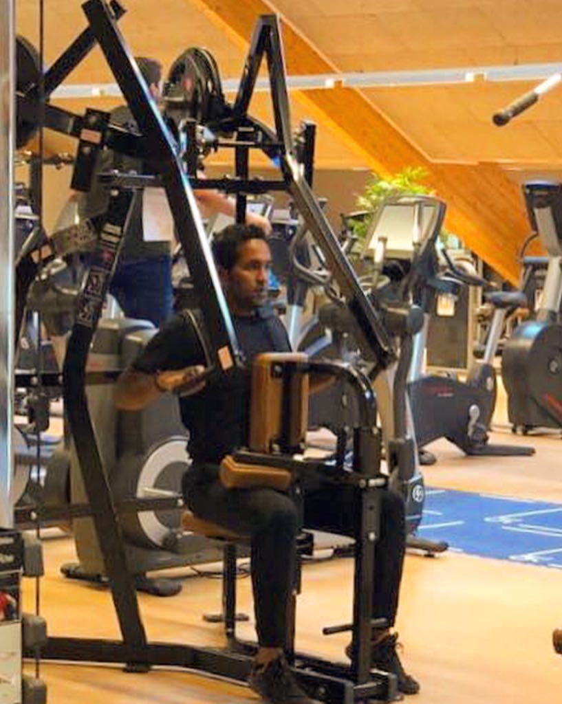 iVishnuManchu's tweet photo. No rest for the wicked. Work mode even on vacation. Getting ready for my next movie 💪🏽👊🏽 https://t.co/e2kR1AhTZ7