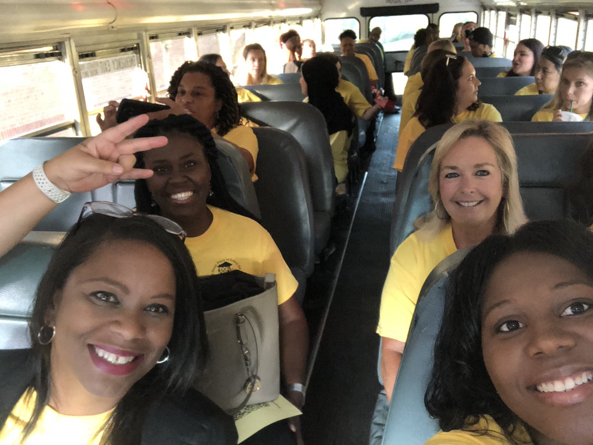 _rosataylor's tweet photo. Welcome Back, Faculty and Staff! We are ready for our annual Convocation! Check out our 21st Century Staff Sign-In! #vip @_rosataylor #accountabilityforeveryone @BibbSchools https://t.co/lqRPsueu4q