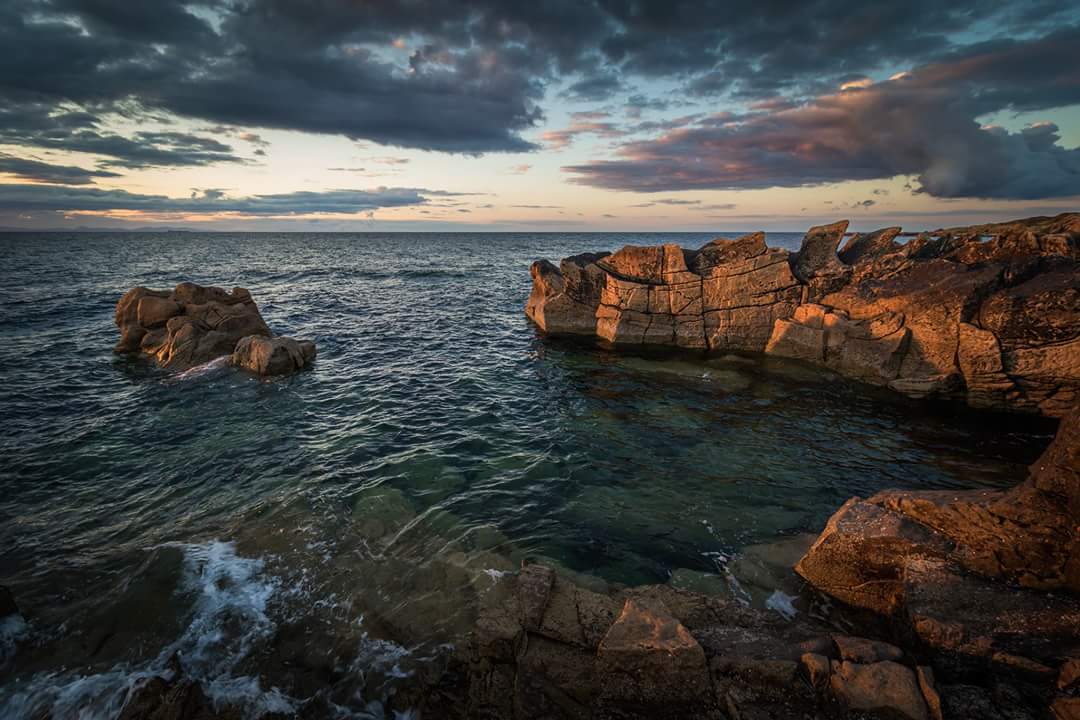 madpix67's tweet photo. The beautiful #Moray coast from Daisy rock last night. #apmag #landscapephotography #VisitScotland #photography #sunset https://t.co/rPYxPJk2Wz