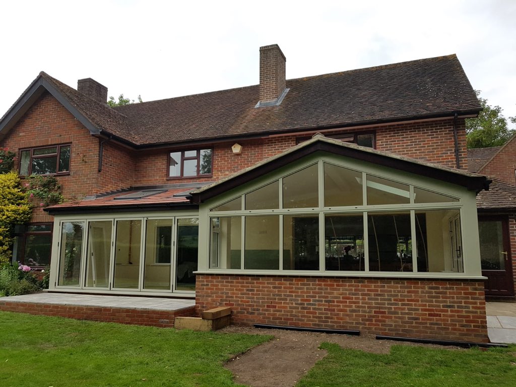 AllumsProperty's tweet photo. @Laura_AluK hi Laura Dave Simms @CWGChoices tells me to send you these for installation of the month https://t.co/XljYbQLdLj
