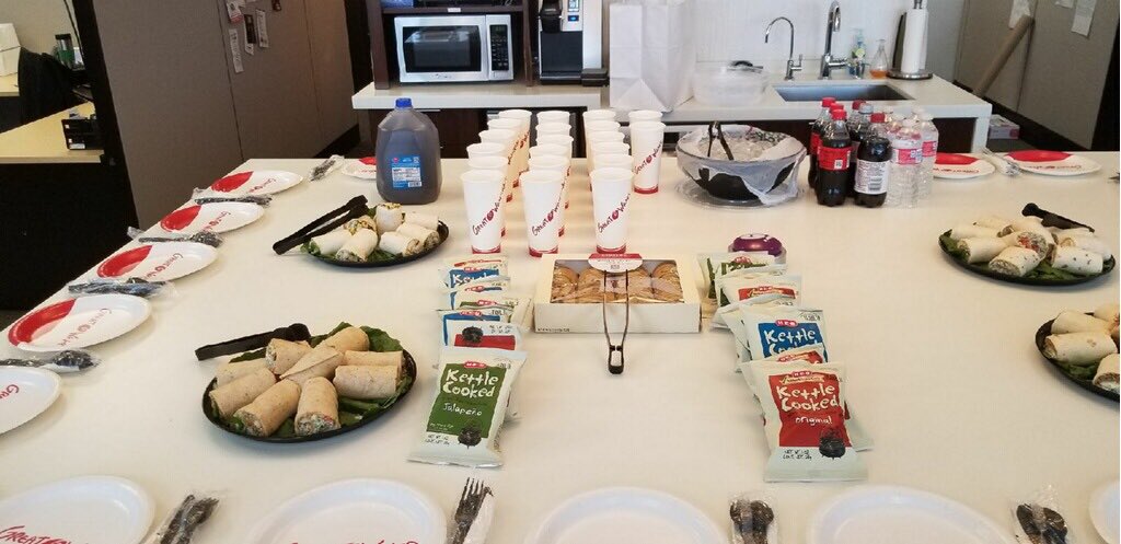 greatwcatering's tweet photo. Ready for having a healthy and delicious lunch after your office meeting? #officecatering #greatwraps #houston #Lunchtime #HealthyFood
Just place your order at https://t.co/M2XAsePwFX https://t.co/Mp0WtxZOzT